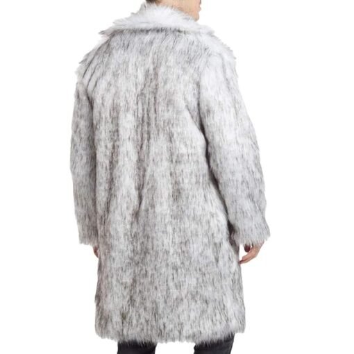 Ryan Gosling Whit Fur Coat - Image 3